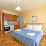 Delfinia Apartment *
