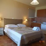 Delfinia Apartment Vlachata