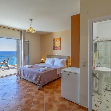 Delfinia شقة Vlachata