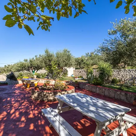 Delfinia Apartament Vlachata