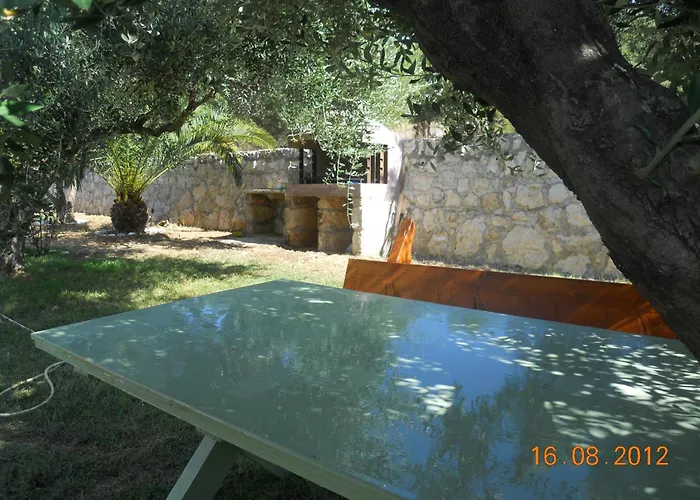 Delfinia Apartment Vlachata