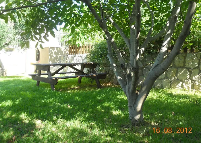 Delfinia Apartment Vlachata