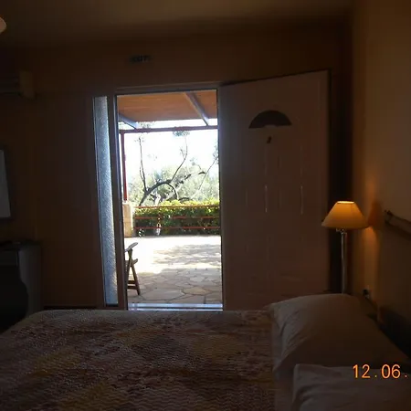 Delfinia Apartment